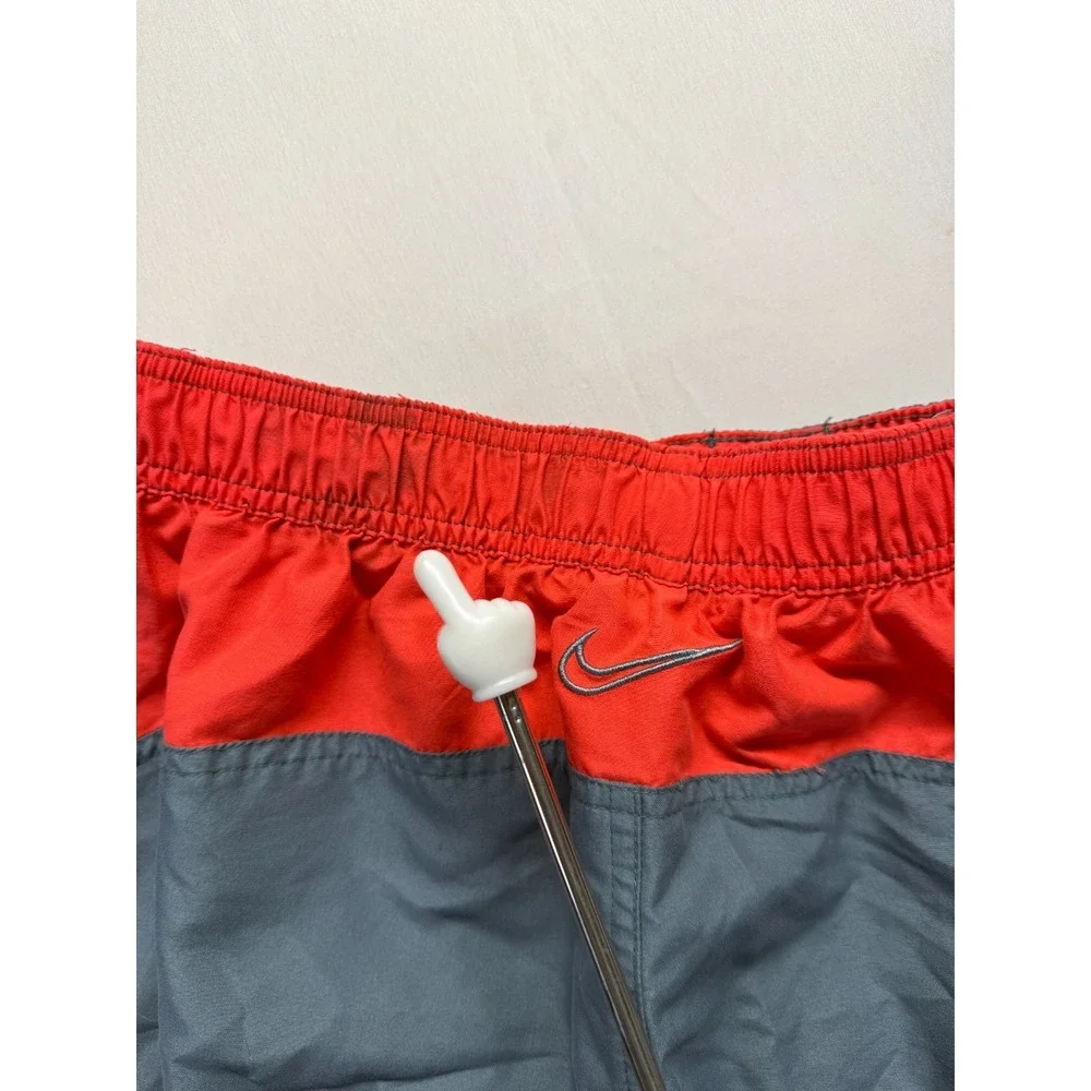 Nike‎ Board Shorts Mens Medium Smoky Gray Red Swoosh Logo Swimwear Drawstring